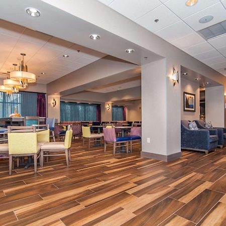 Hampton Inn Norwich Bagian luar foto