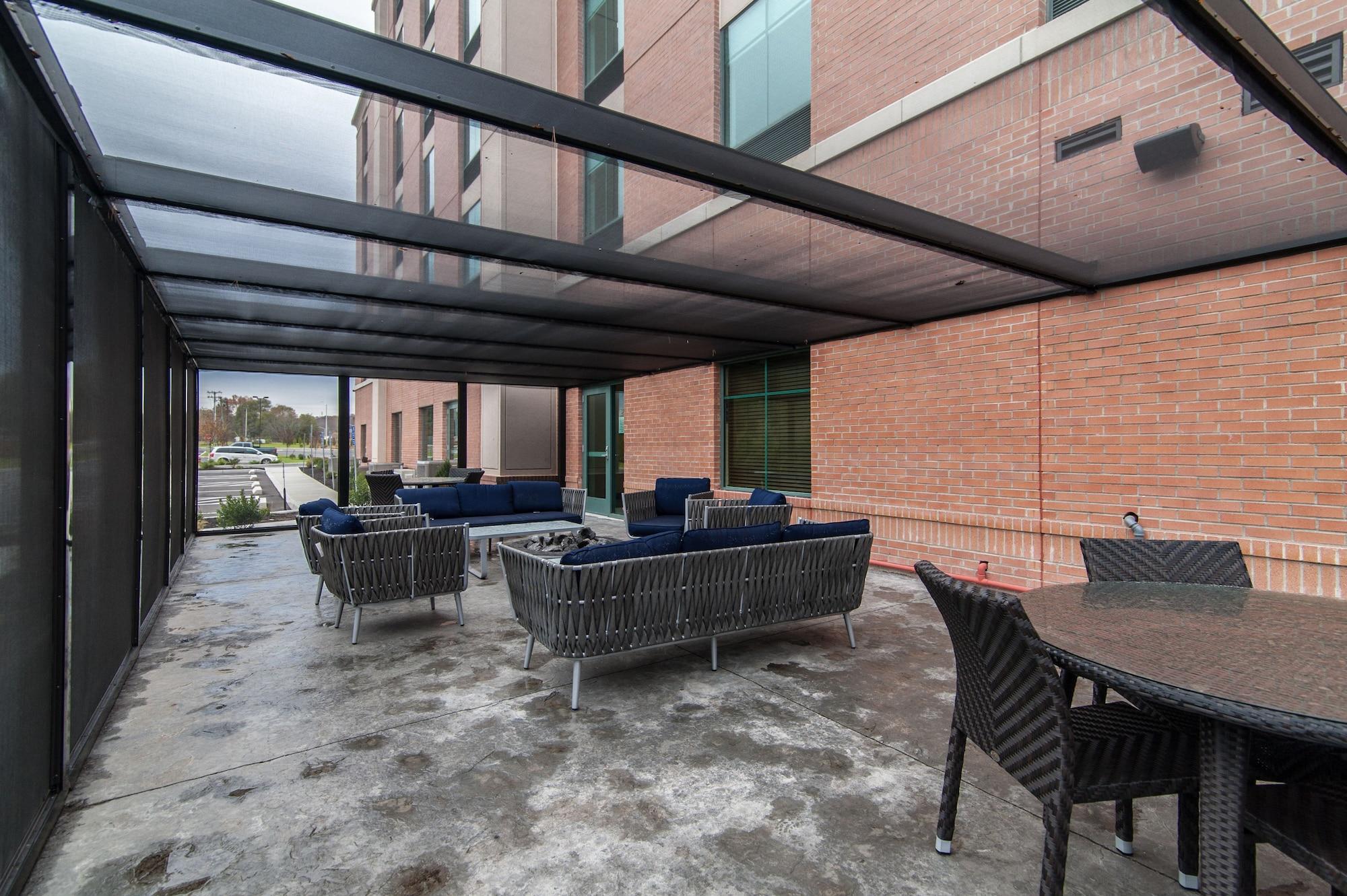 Hampton Inn Norwich Bagian luar foto