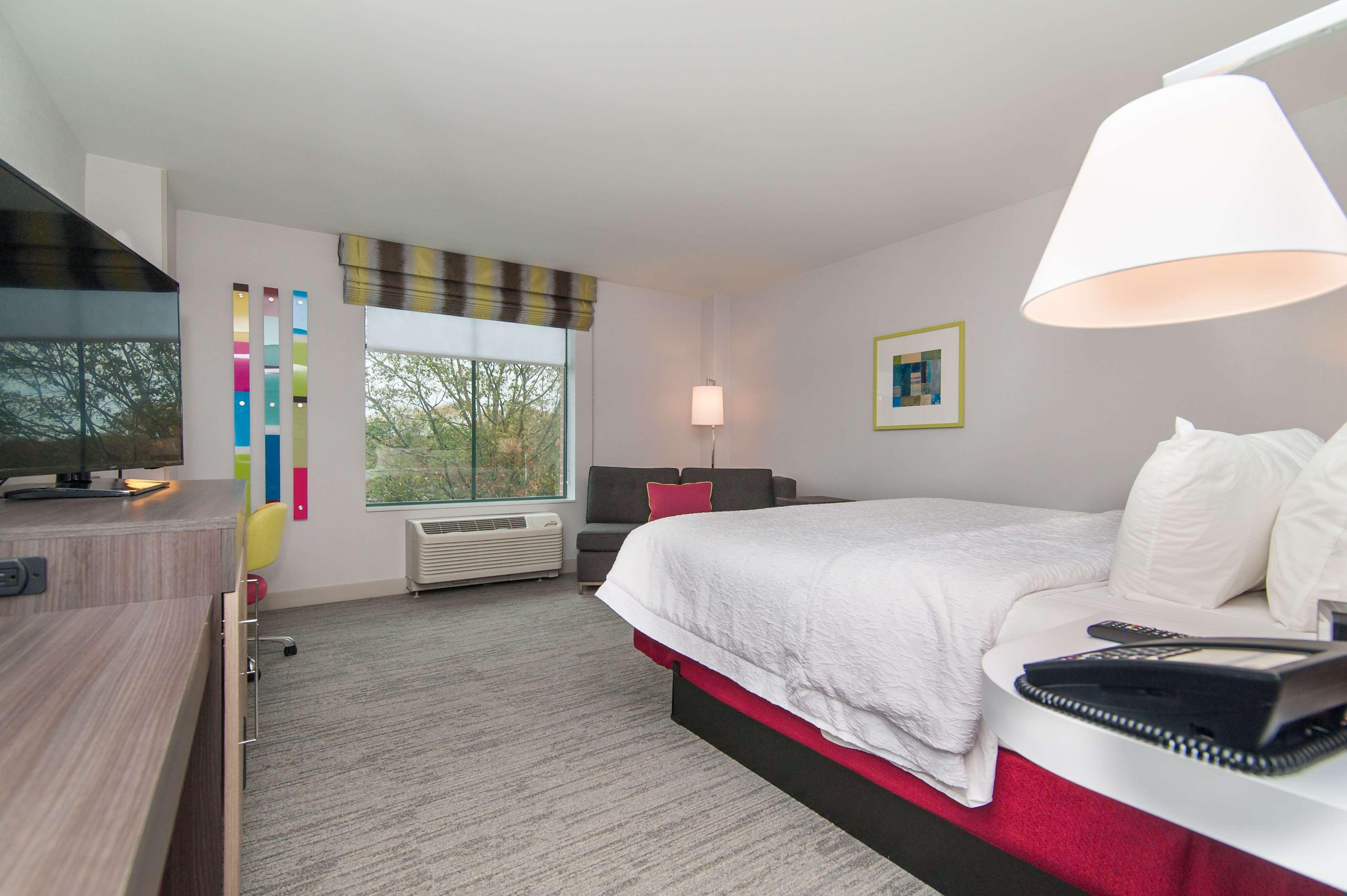 Hampton Inn Norwich Bagian luar foto