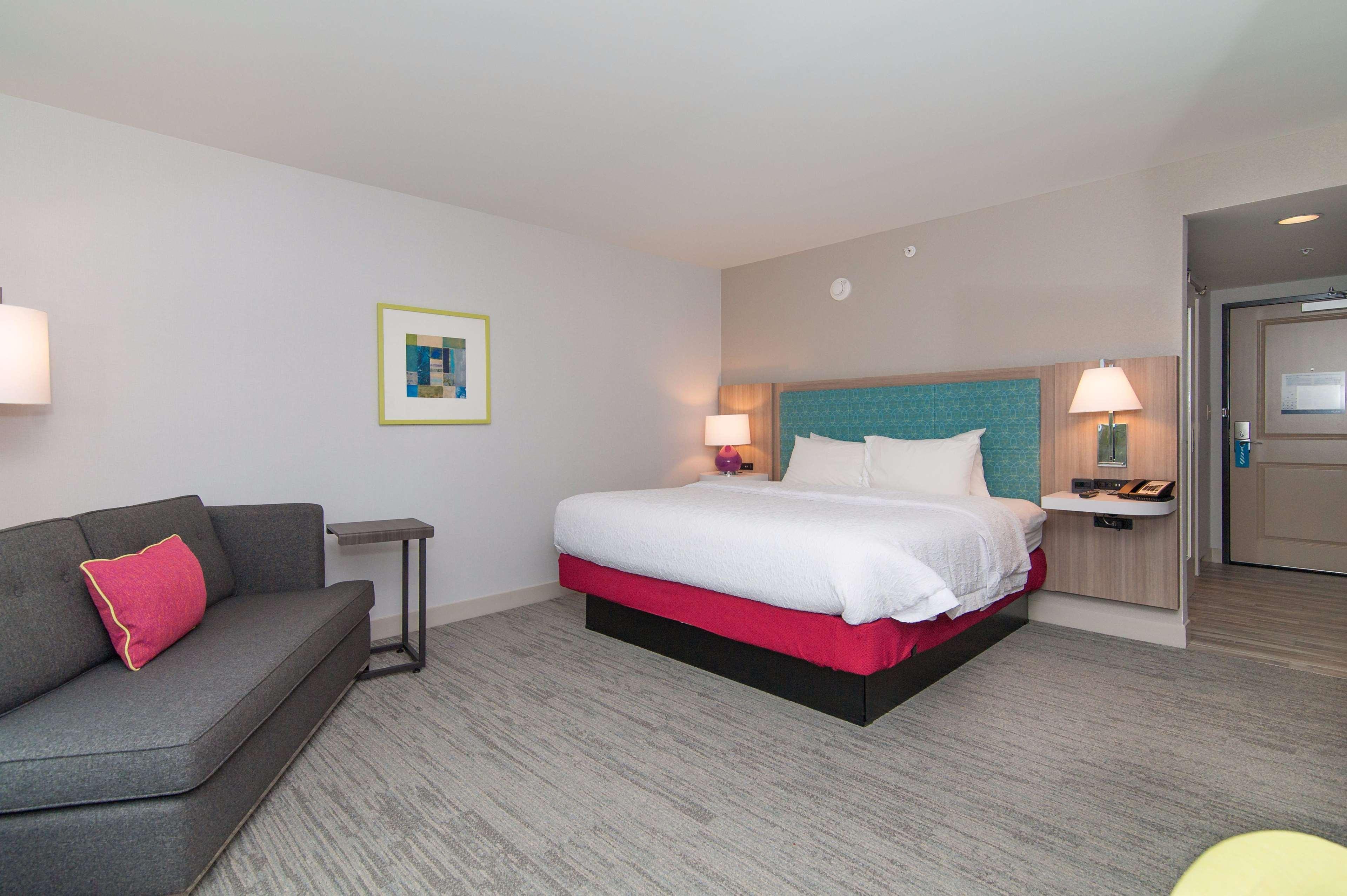 Hampton Inn Norwich Bagian luar foto