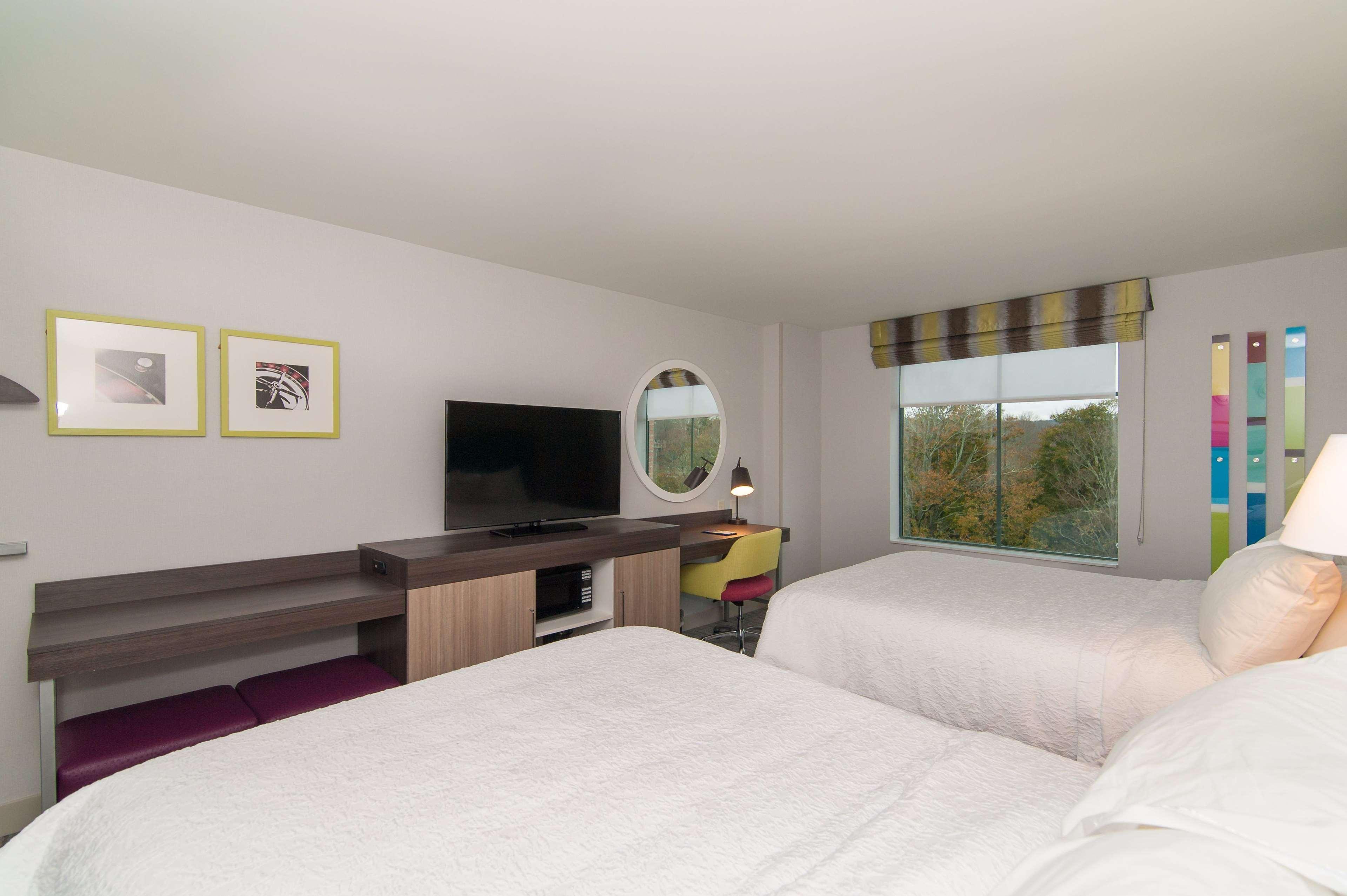 Hampton Inn Norwich Bagian luar foto