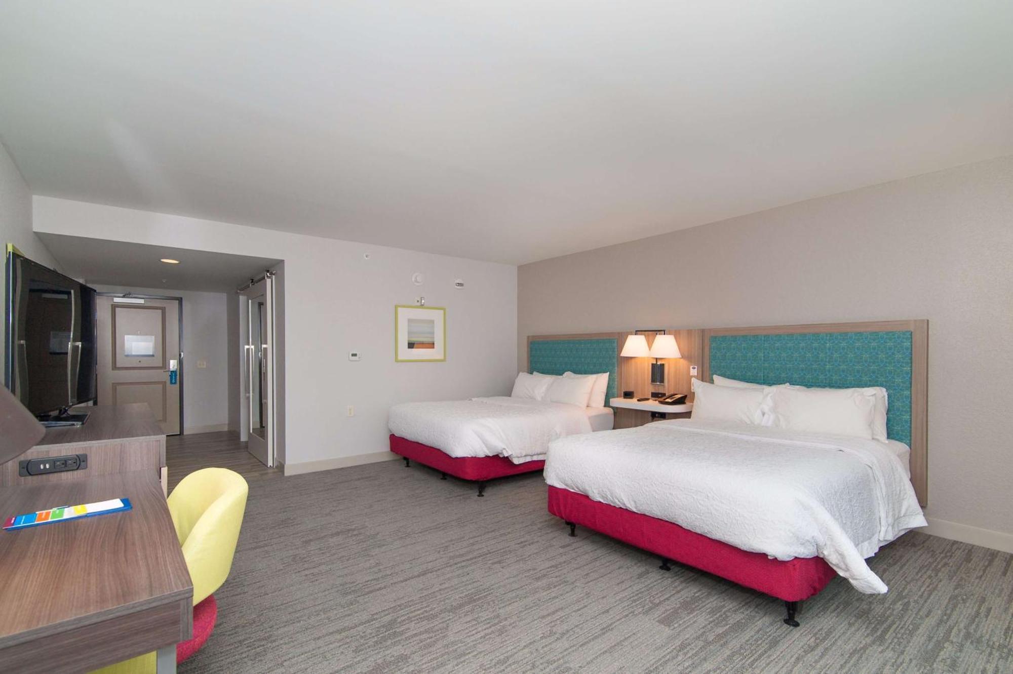 Hampton Inn Norwich Bagian luar foto