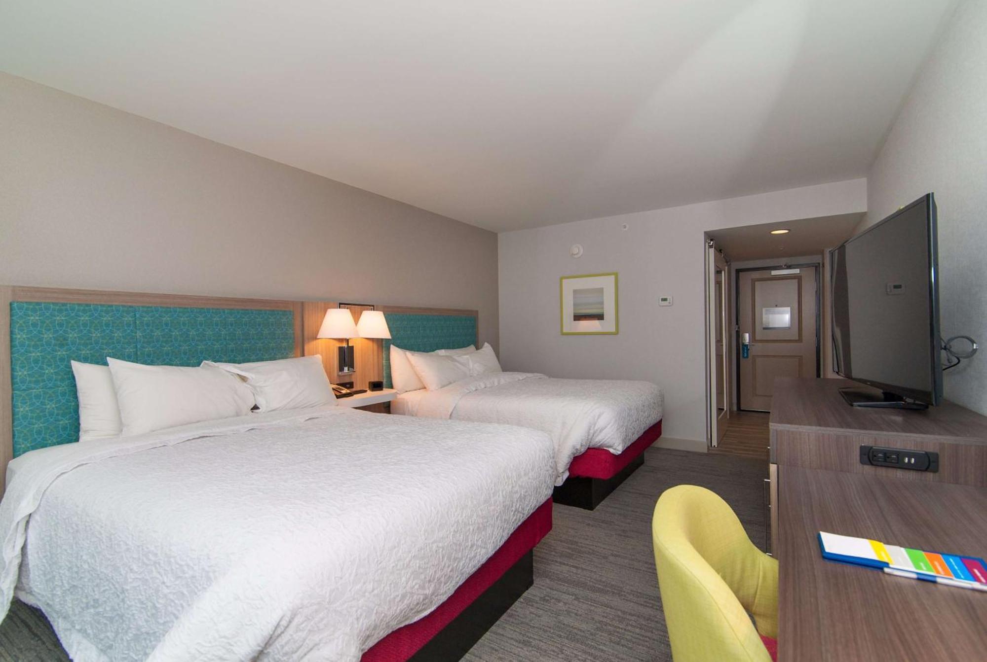 Hampton Inn Norwich Bagian luar foto