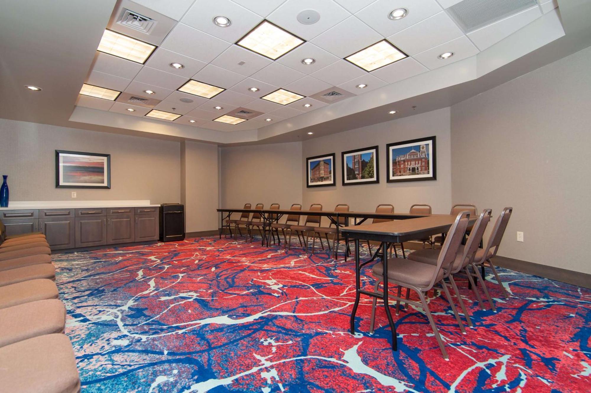 Hampton Inn Norwich Bagian luar foto