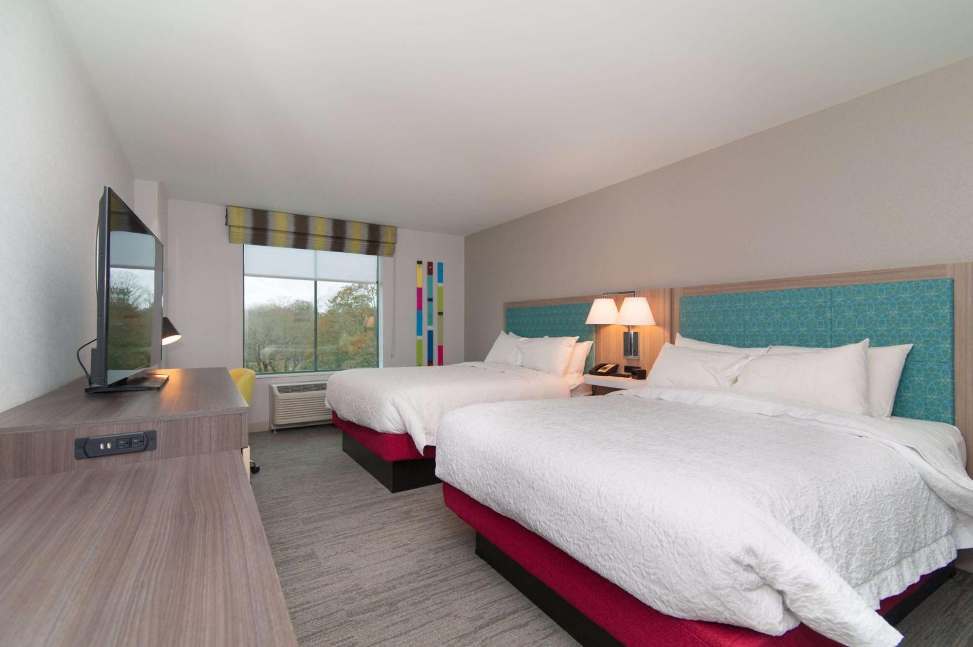 Hampton Inn Norwich Bagian luar foto