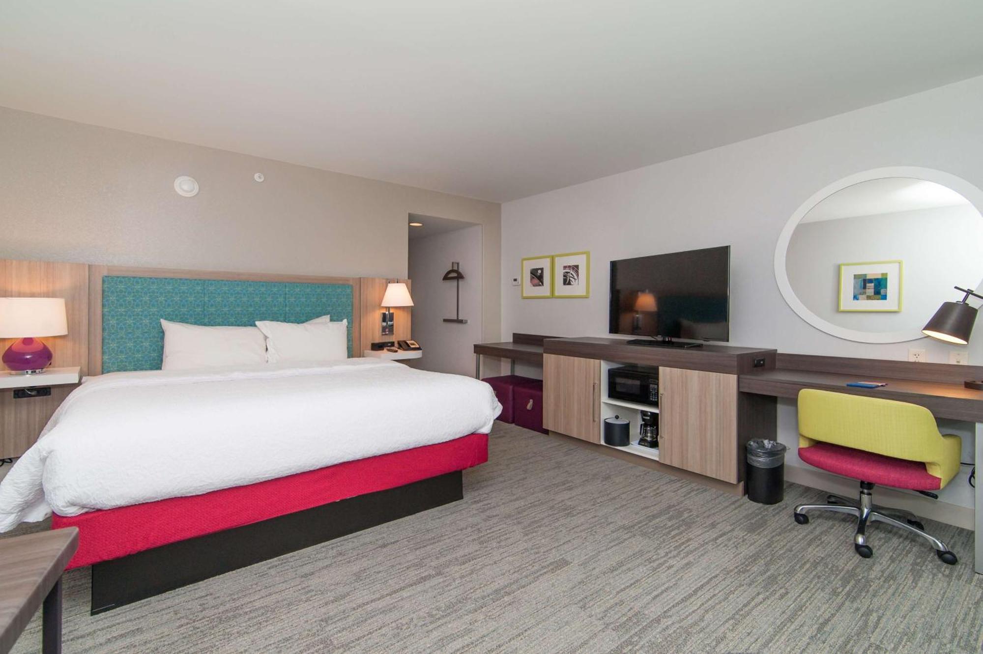 Hampton Inn Norwich Bagian luar foto
