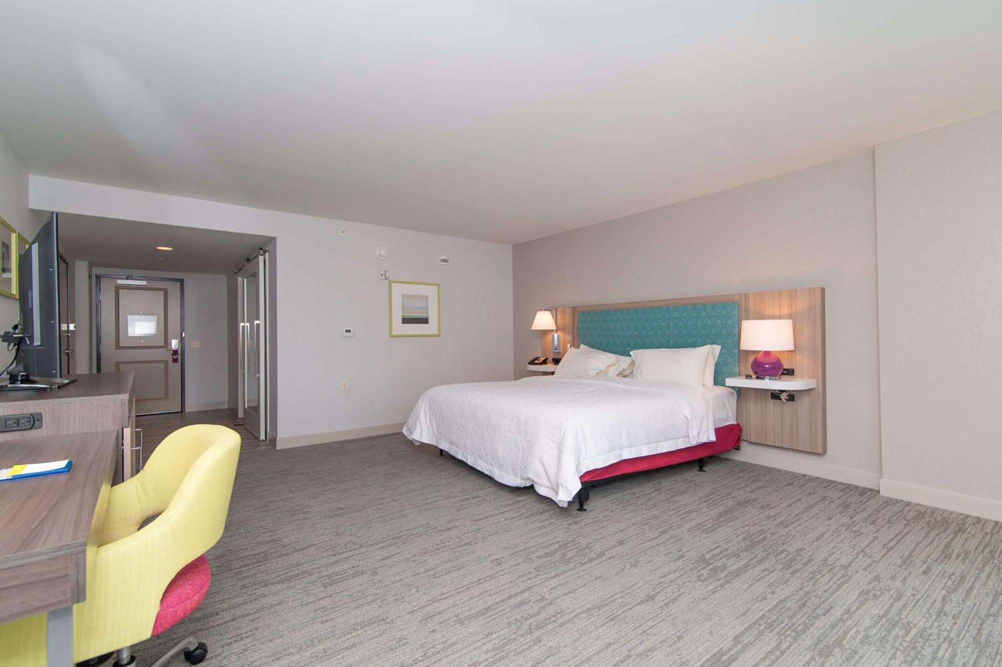 Hampton Inn Norwich Bagian luar foto