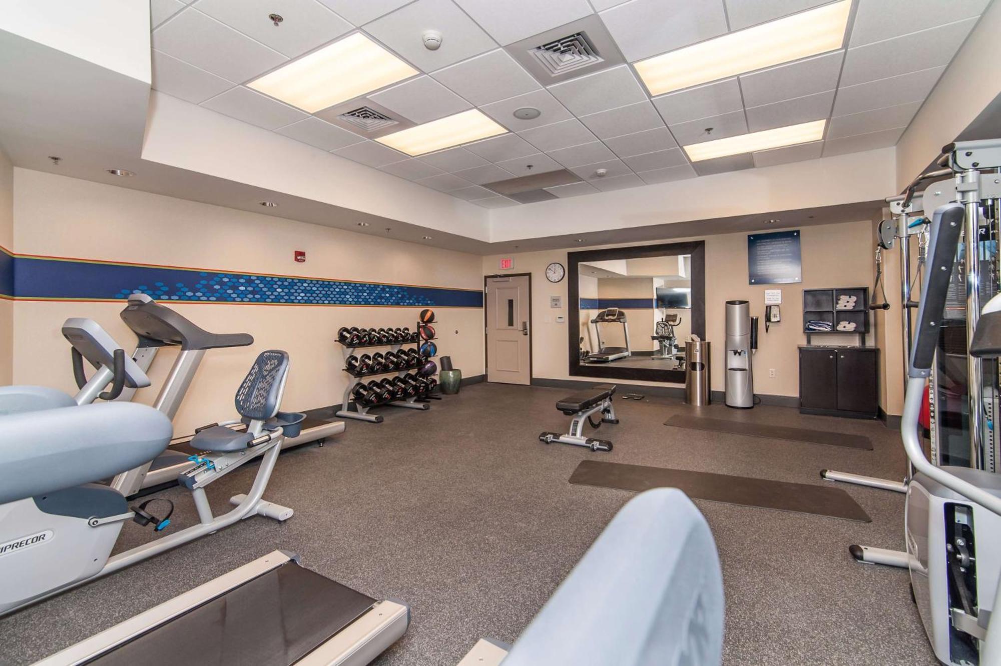Hampton Inn Norwich Bagian luar foto